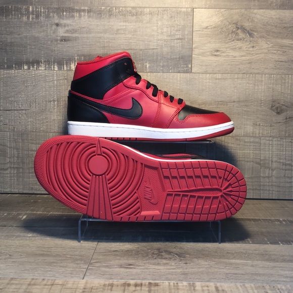 Nike - Air Jordan 1 MID - Picture 4 of 6